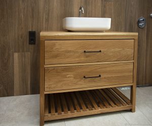 Идеи хранения в ванной в стиле кантри