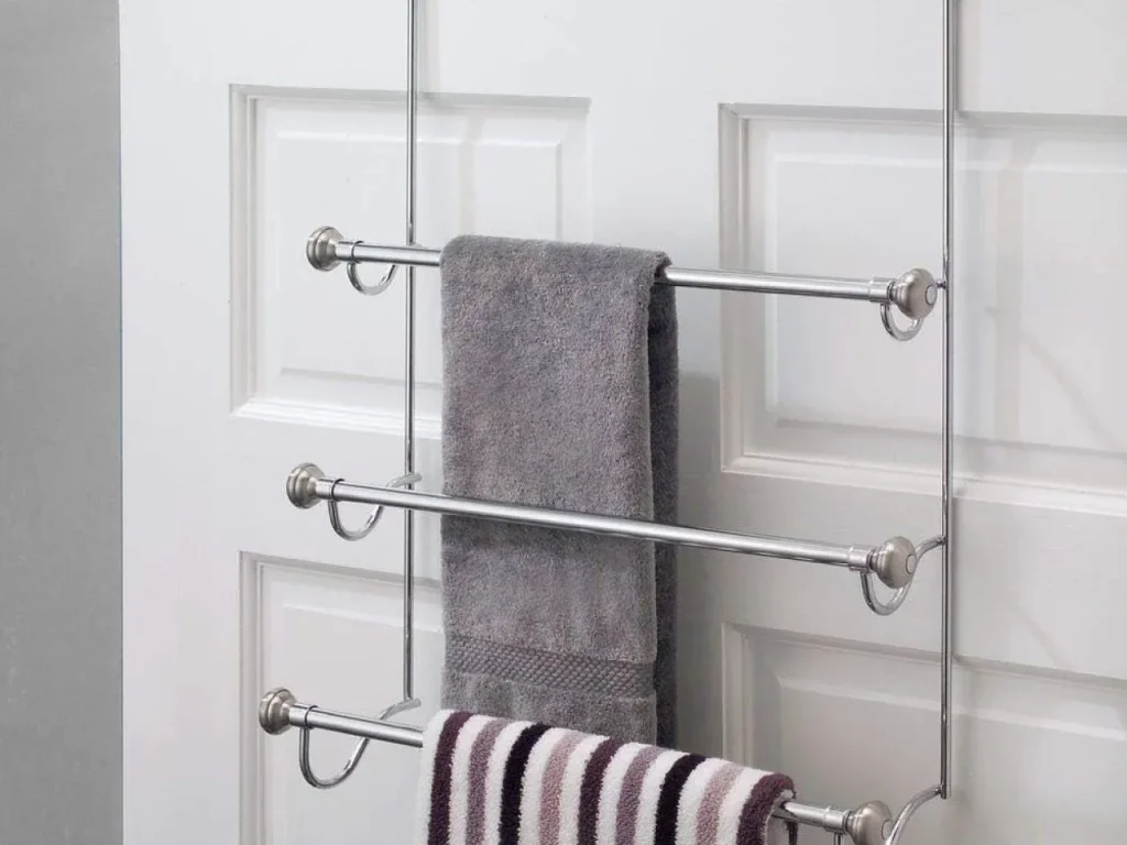 идеи хранения полотенец на стенах