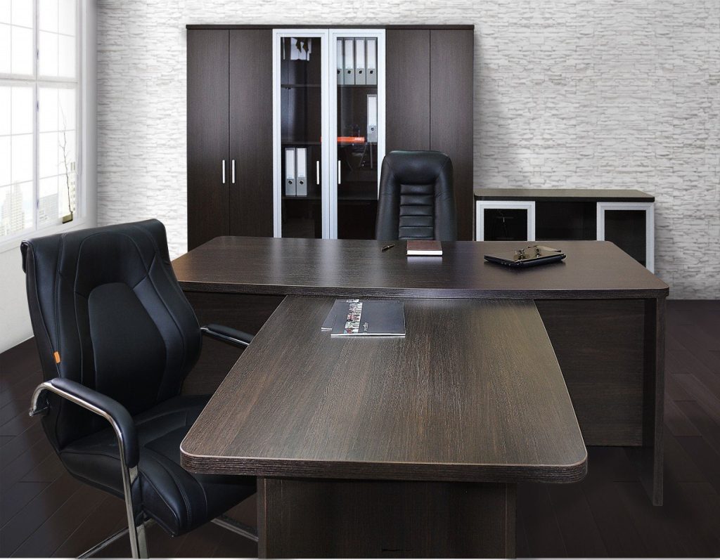 Виды офисных столов для руководителей